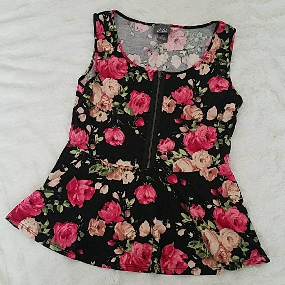 🌸New floral/peplum top